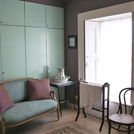 Glebe Country House *